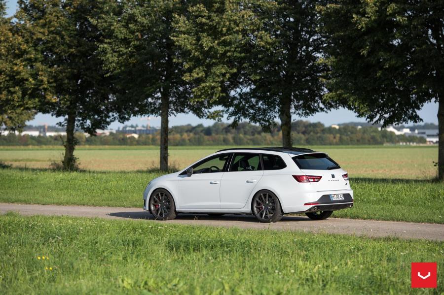 Seat Leon Cupre on Vossen Wheels (VFS1) 2017 года  (фото 20 из 23)